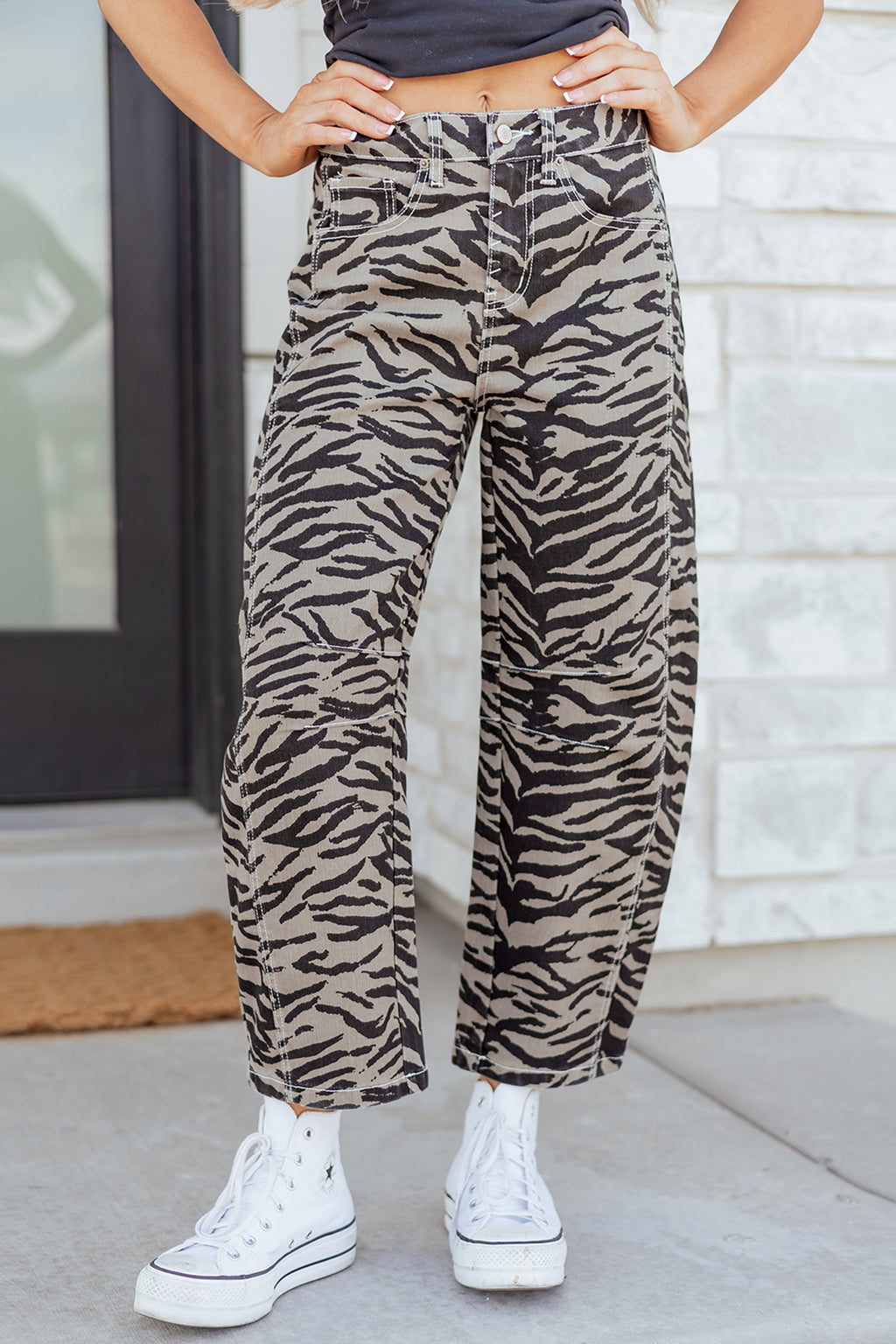 Printed Wide Leg Barrel Jeans