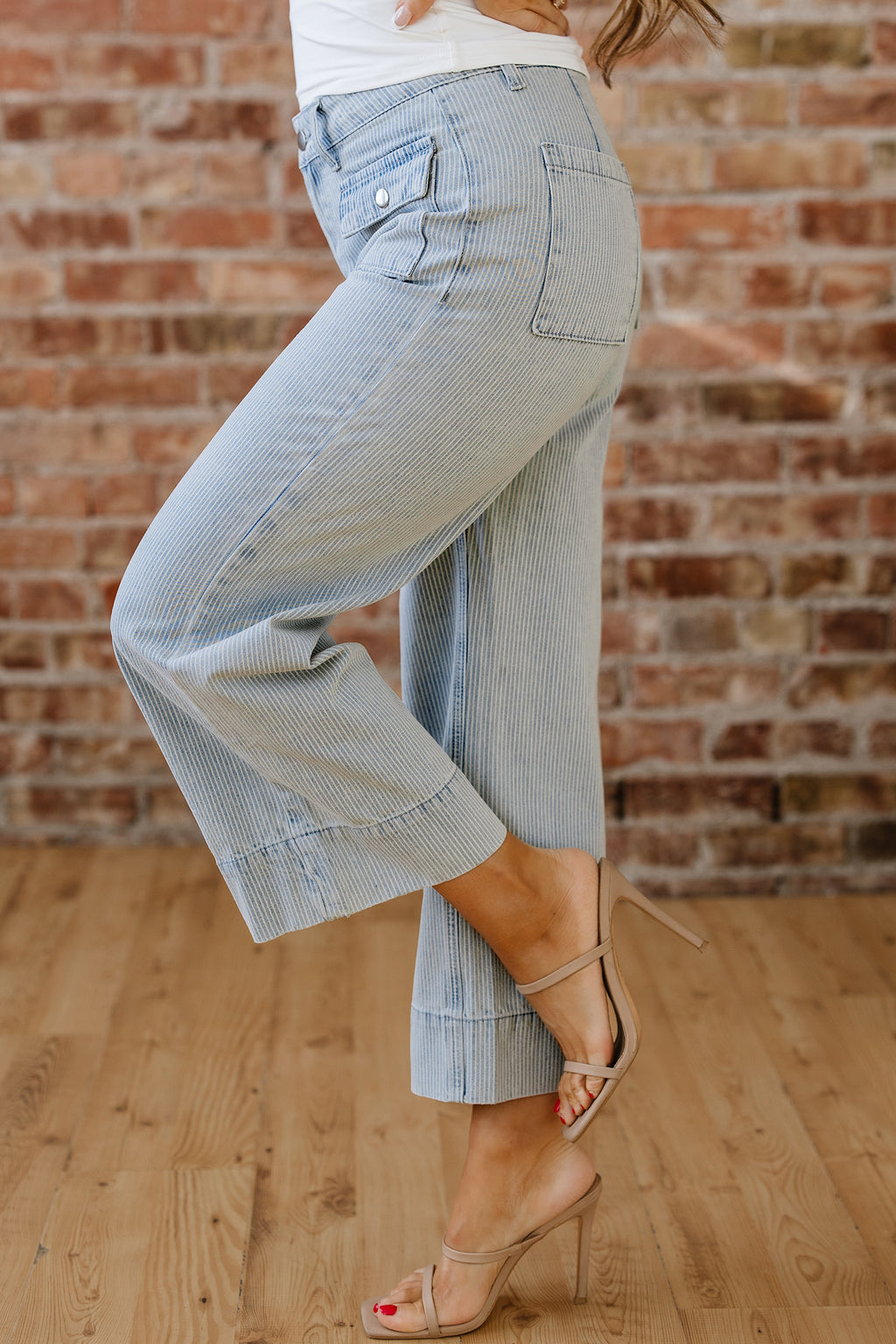 Pocket Cuffed Hem Wide Leg Jeans