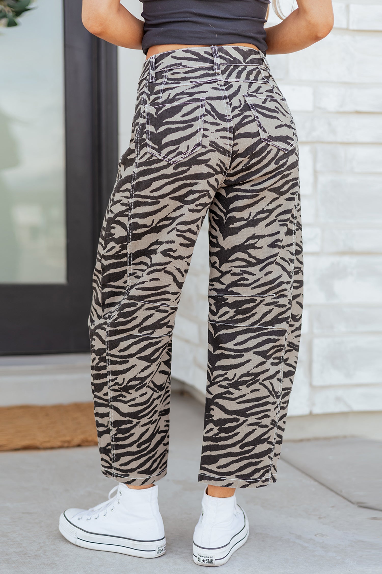 Printed Wide Leg Barrel Jeans