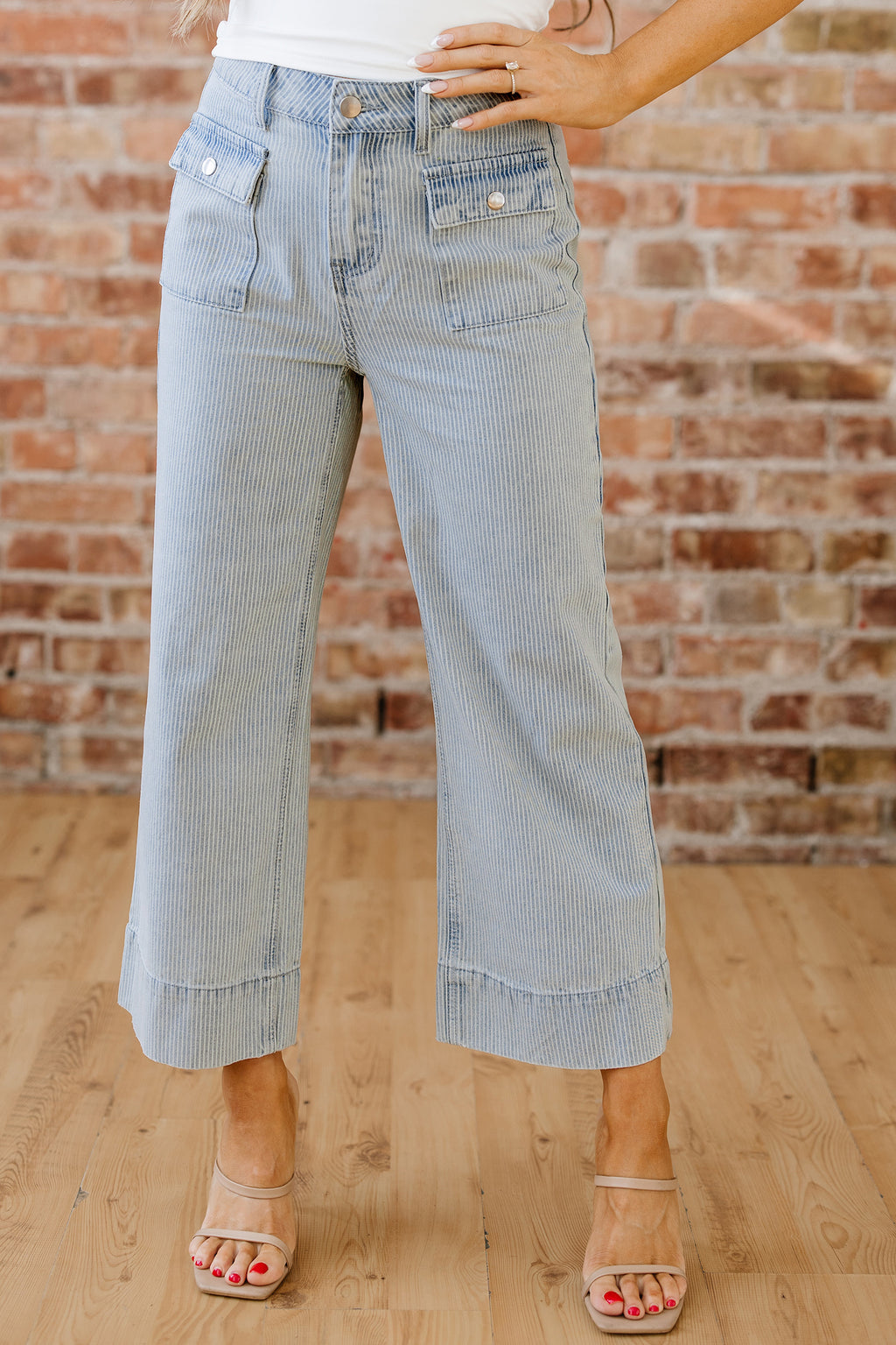 Pocket Cuffed Hem Wide Leg Jeans